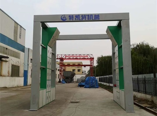 泰安龍門(mén)洗車機(jī)